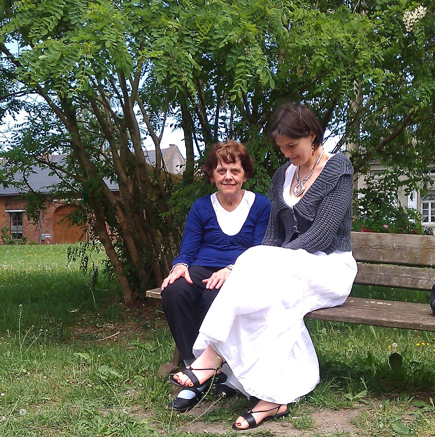 Petite Place - Béné et Lise